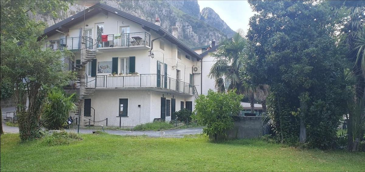 L For Lake Mandello del Lario Ngoại thất bức ảnh