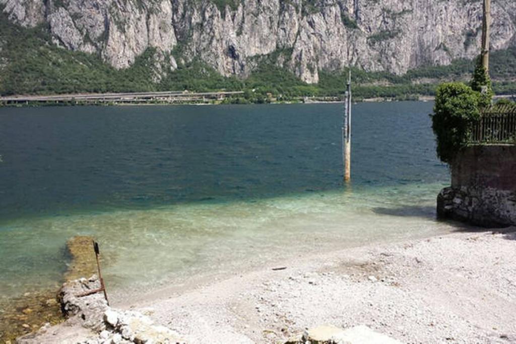 L For Lake Mandello del Lario Phòng bức ảnh